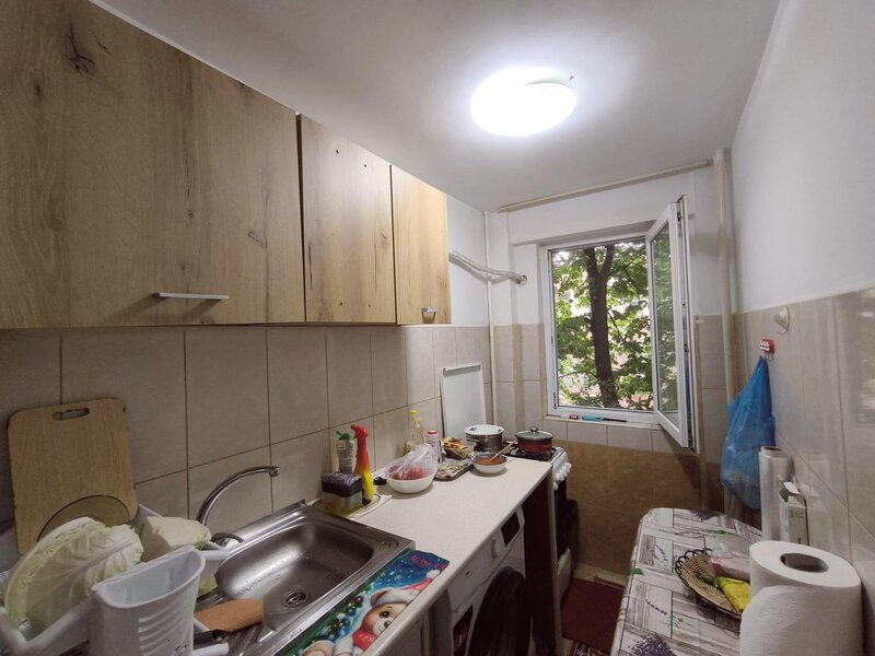 Lacul Tei zona Parcului apartament 2 camere decomandat, comision 0%